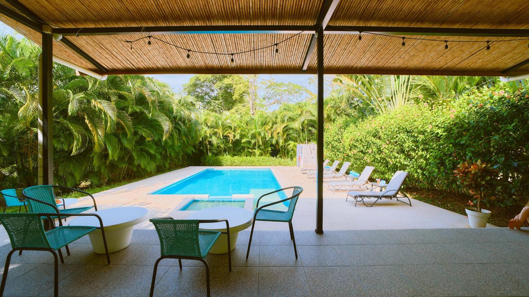 La Tica Y La Gata Hotel Puerto Viejo de Talamanca ภายนอก รูปภาพ